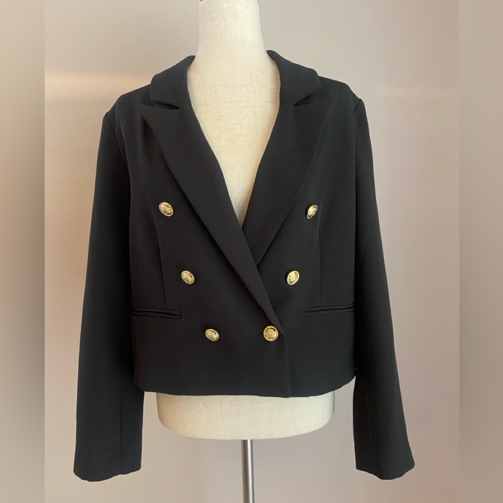 Chic Black Double-Breasted Women's Blazer